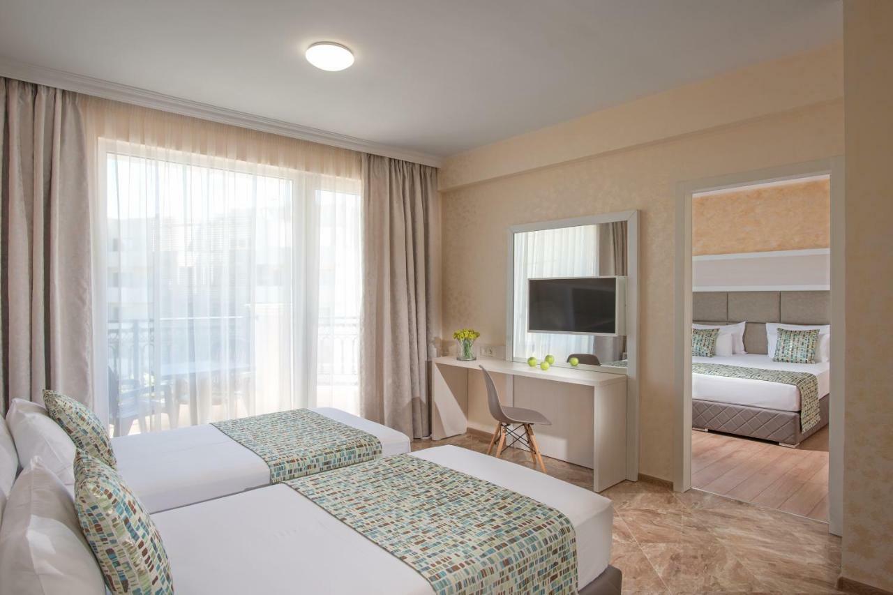Marina White Sands Beach Hotel Obzor Buitenkant foto