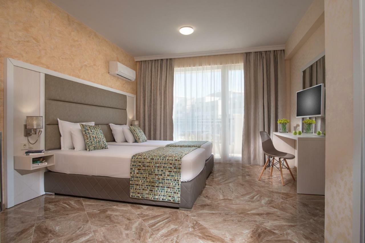 Marina White Sands Beach Hotel Obzor Buitenkant foto
